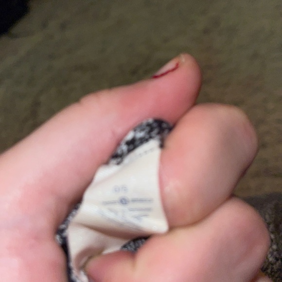 Lululemon Vinyasa Scarf - Picture 3 of 3